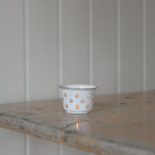 Load image into Gallery viewer, Enamel Star Tealight Holder / White