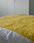 Quilt Yellow with White Flowers 130 x 180