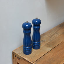 Load image into Gallery viewer, Salt or Pepper Mill / Indigo