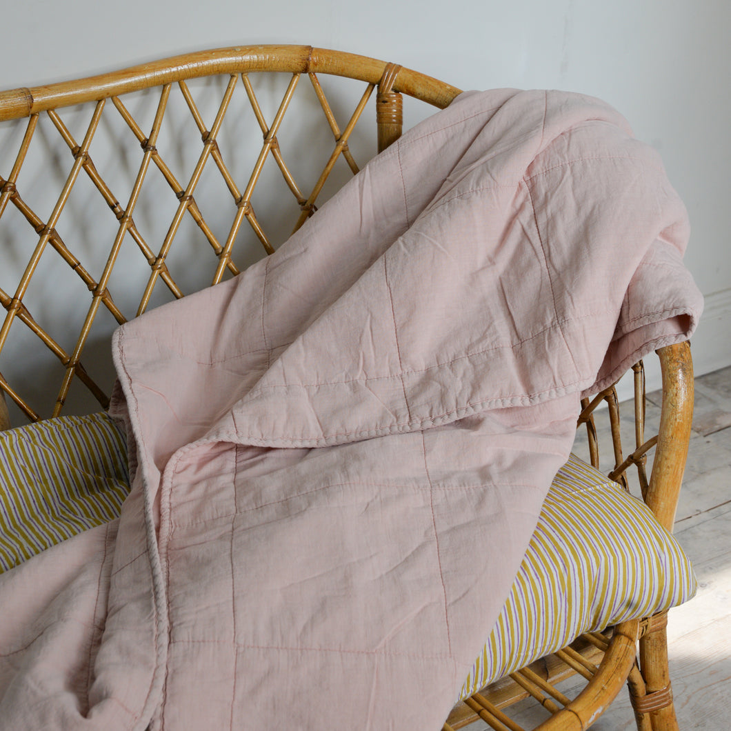 Vintage Quilt in Rose /130 x 180cm