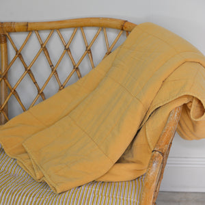 Vintage Quilt in Yellow / 130 x 180cm