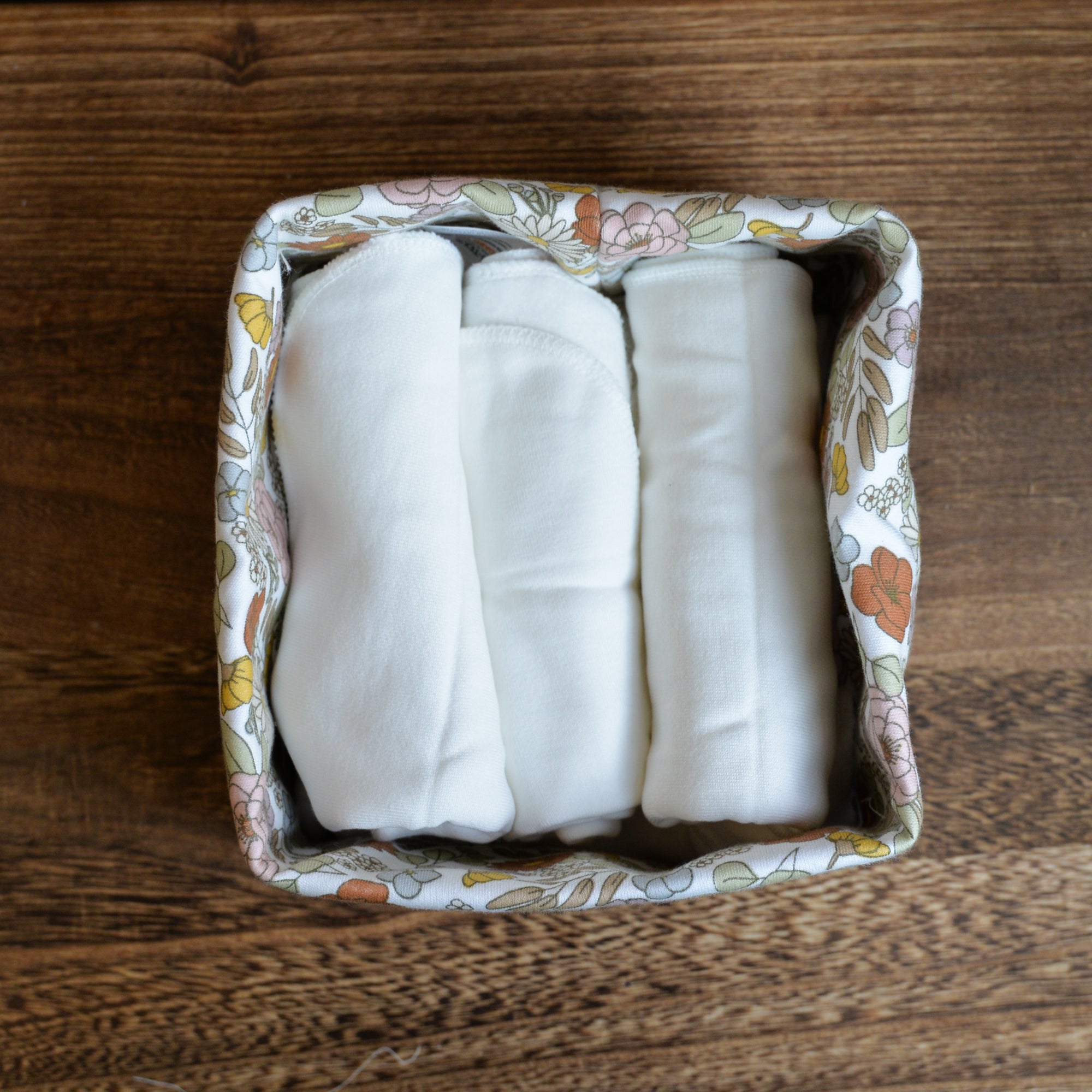 Small Storage Boxes / Various Patterns