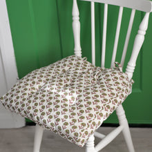 Load image into Gallery viewer, Green and Pink Floral Cotton Chair Pad