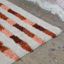 Load image into Gallery viewer, Tufted Cotton Runner Rug