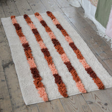 Load image into Gallery viewer, Tufted Cotton Runner Rug