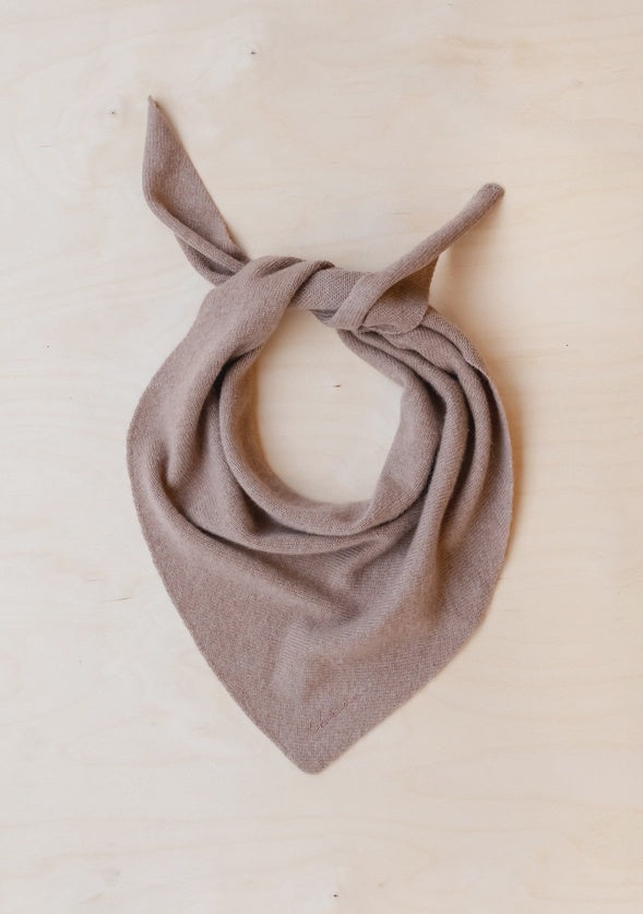 Merino Triangle Scarf / Coffee