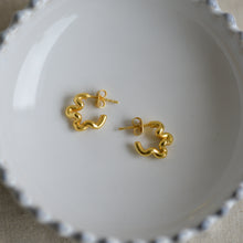 Load image into Gallery viewer, Wiggle Gold Earrings / Small