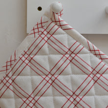 Load image into Gallery viewer, Check Pot Holder / Red