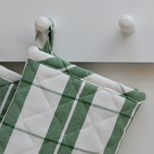 Load image into Gallery viewer, Oven Gloves / Green Check