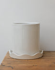 Plant Pot With Scalloped Saucer / Colours