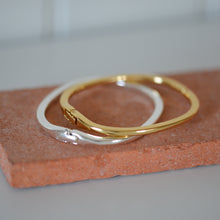 Load image into Gallery viewer, Alaia Bangle / Silver