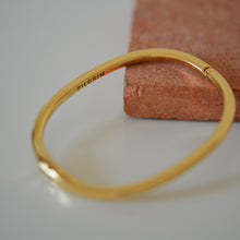 Load image into Gallery viewer, Alaia Bangle / Gold