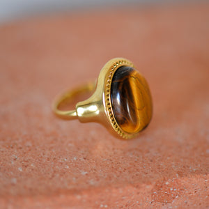 Between Ring / Gold