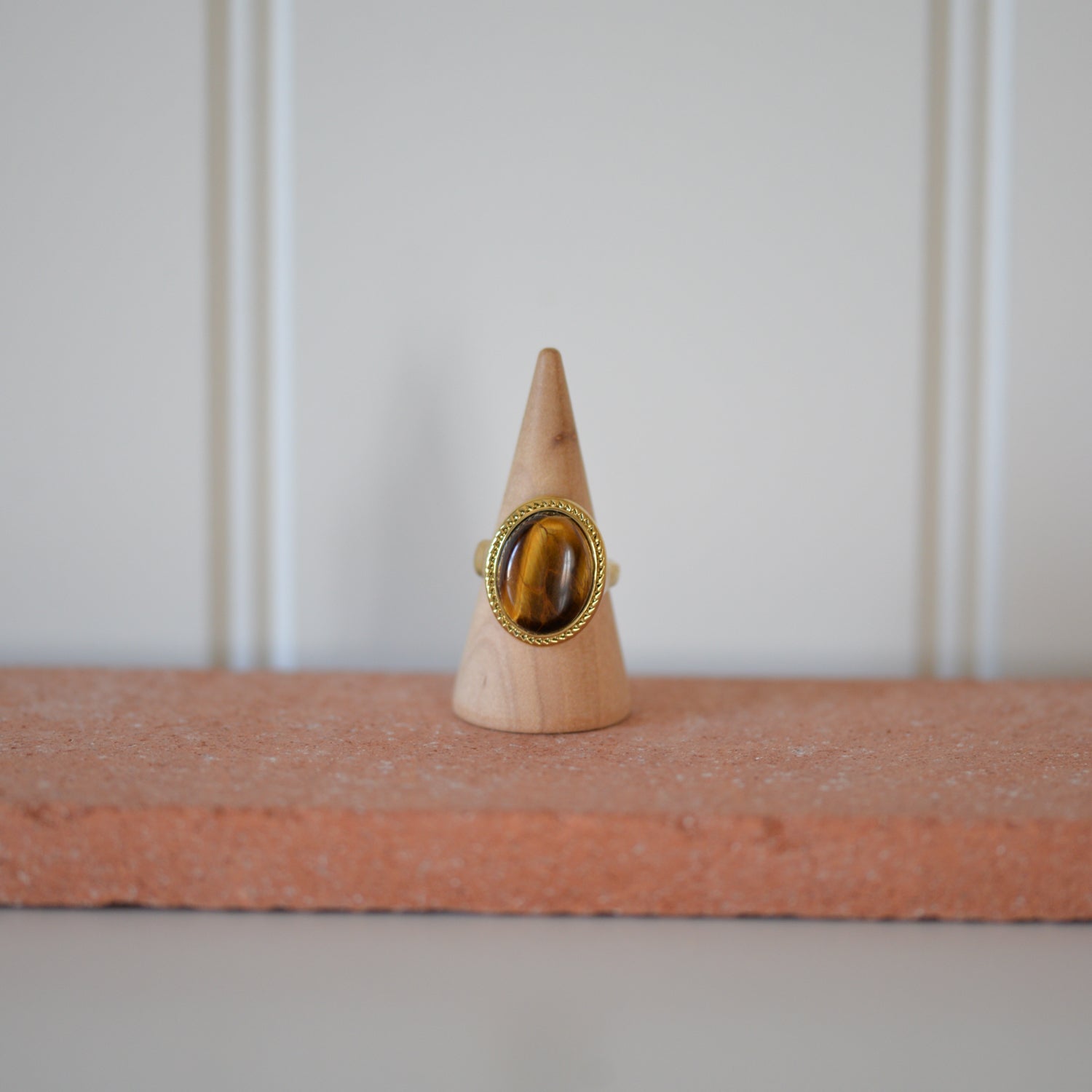 Between Ring / Gold