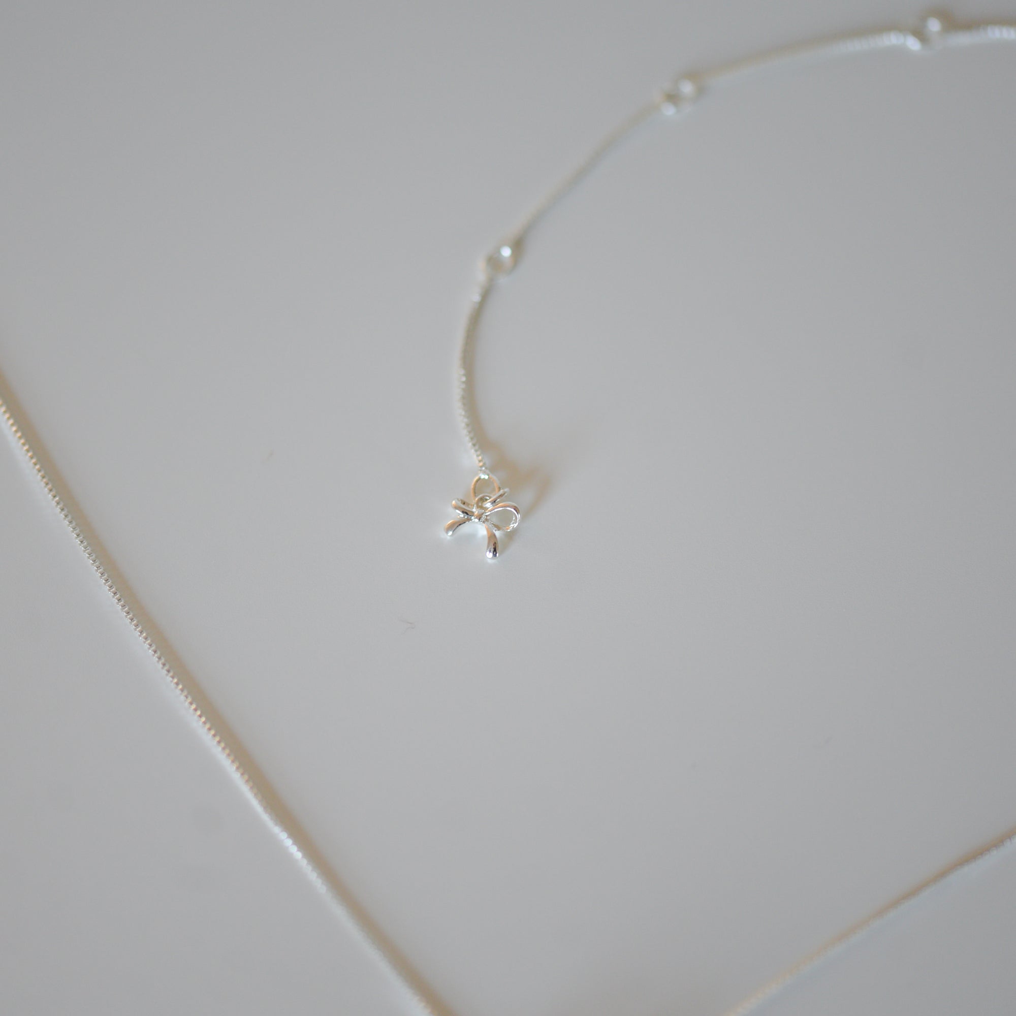 Cassian Bow Necklace / Gold or Silver Plated