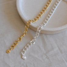 Load image into Gallery viewer, Charm Curb Chain Bracelet / Gold or Silver