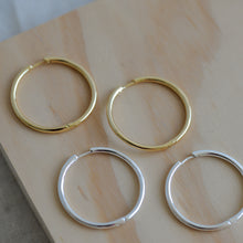 Load image into Gallery viewer, Eanna Maxi Hoops / Gold or Silver