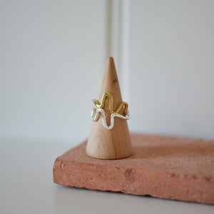Lulu Wavy Stack Ring / Gold