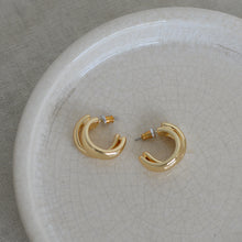 Load image into Gallery viewer, Orit Recycled Earrings / Gold and Silver