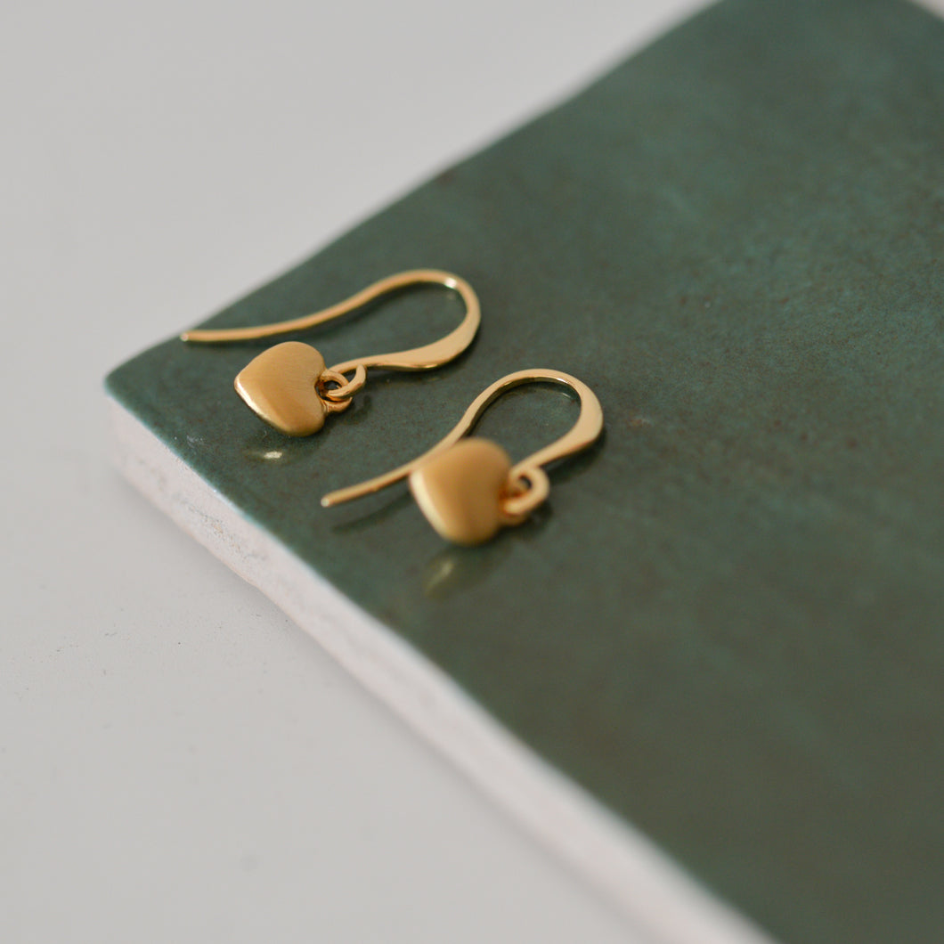 Sophia Heart Pendant Earrings / Gold