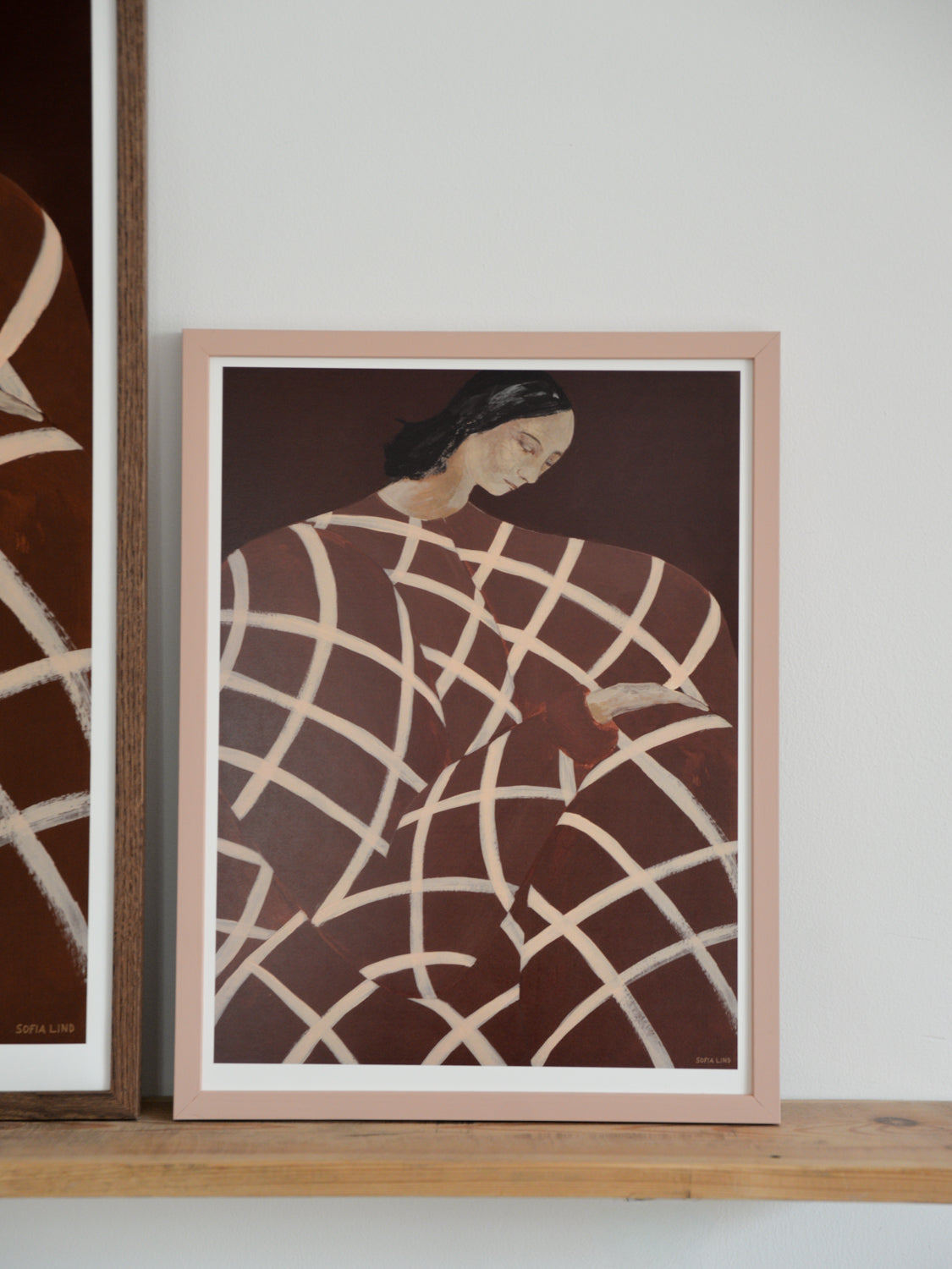 Waiting At Art Et Metiers / Sizes