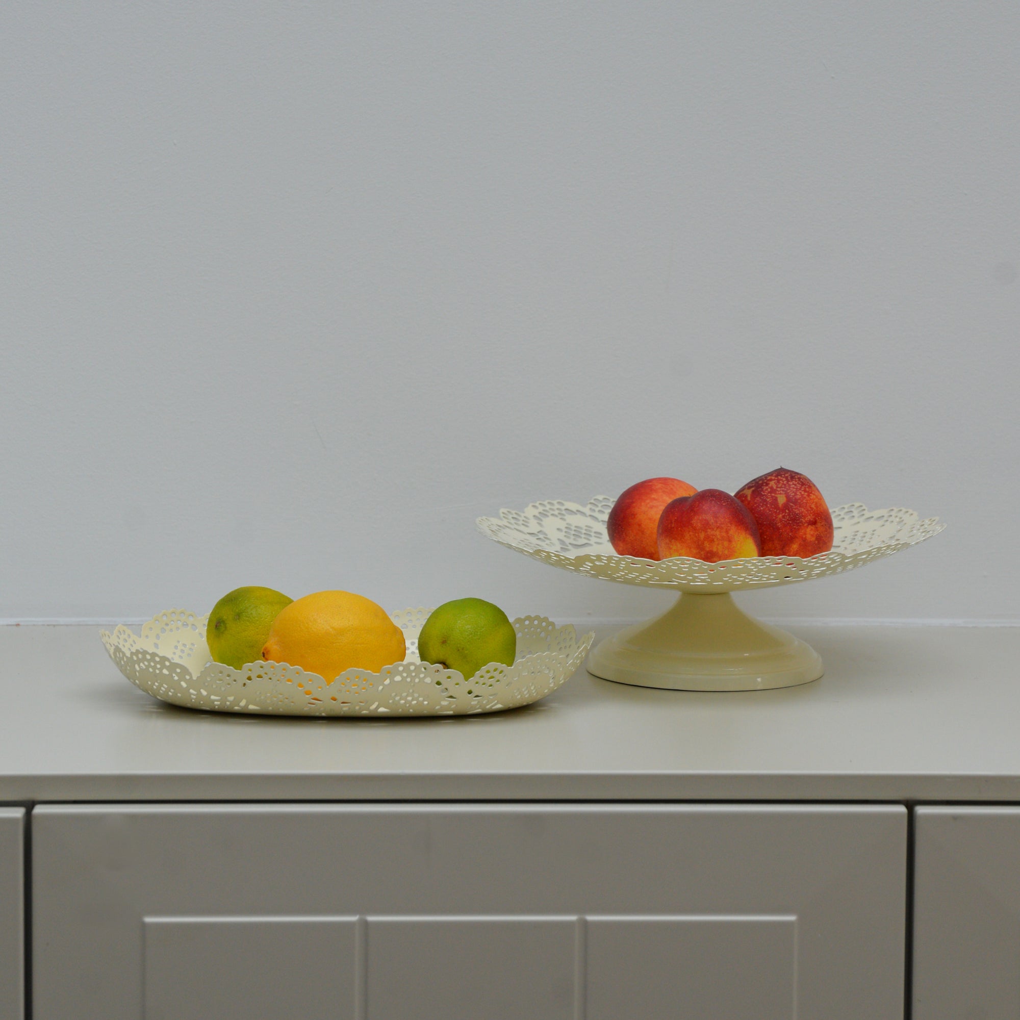 Maja Pedestal Bowl / Small