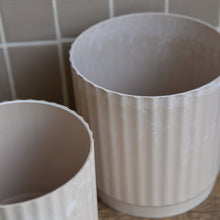 Load image into Gallery viewer, Yodit Recycled Plant Pot / Beige