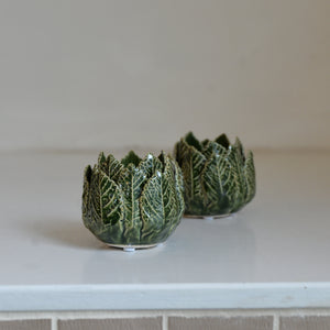 Nea Leaf Ceramic Candle Holder / Green