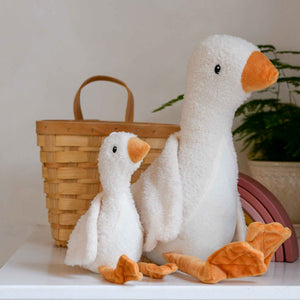 Small cuddly toy goose