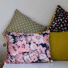 Load image into Gallery viewer, Doris for HK Living: Printed Cushion Floral