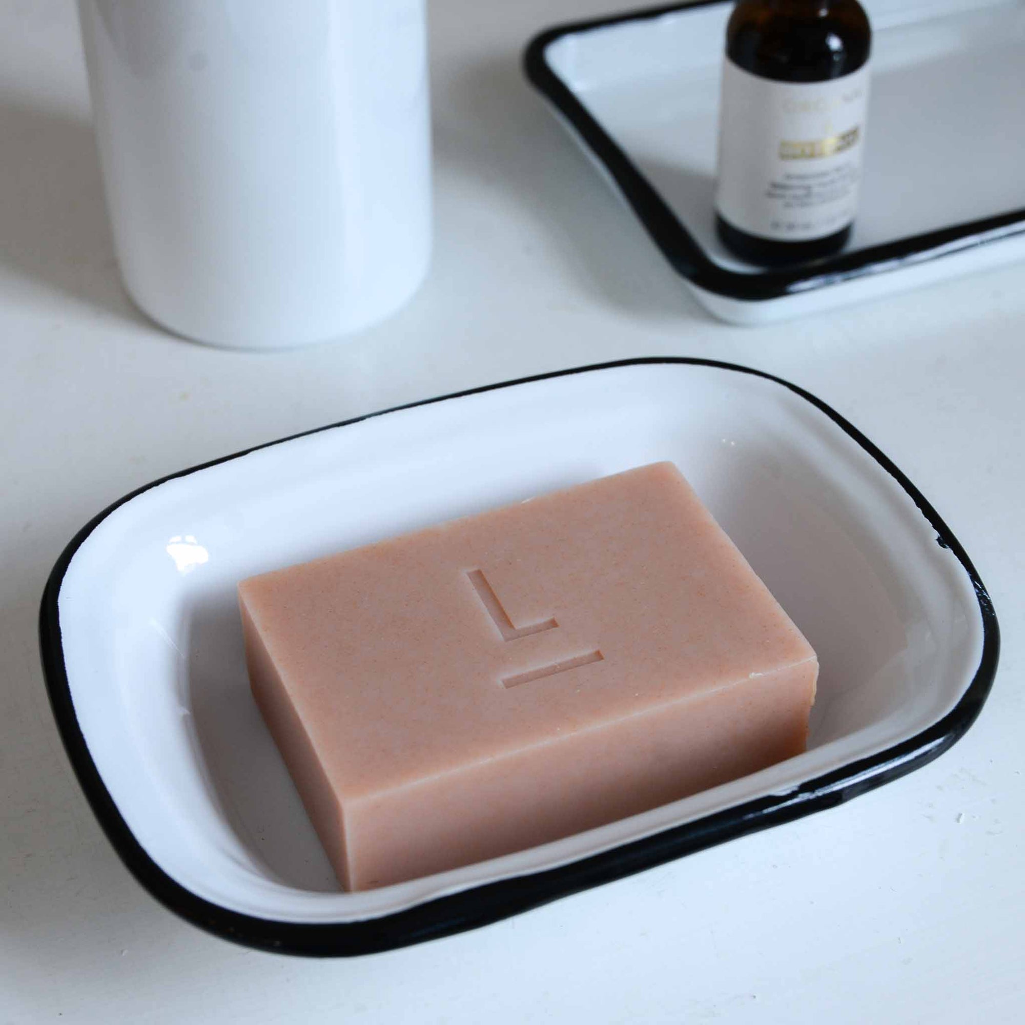 IB Laursen Enamel Soap Dish