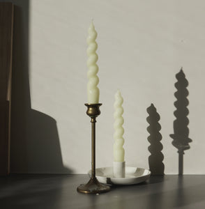 Wavy Candle in Ivory