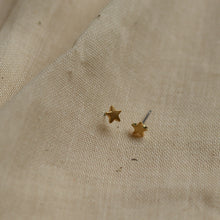 Load image into Gallery viewer, pilgrim-star-stud-earrings