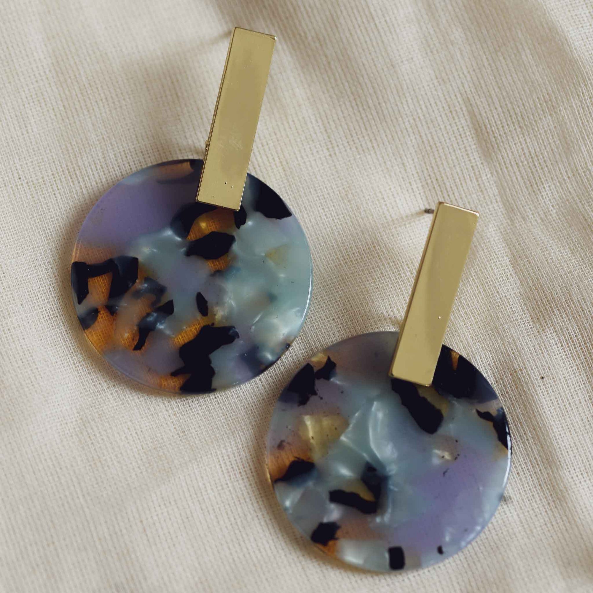 Resin Disc earring from big metal
