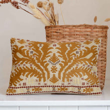 Load image into Gallery viewer, Dero cotton cushion in brown