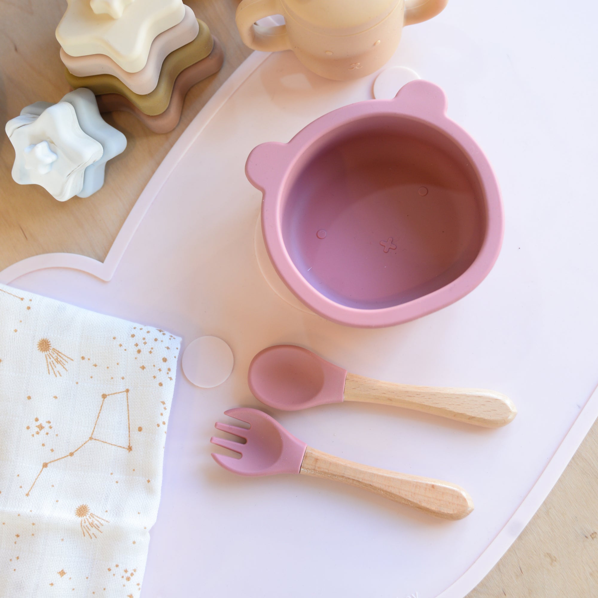 Blossom and Bear Dinnertime Sets