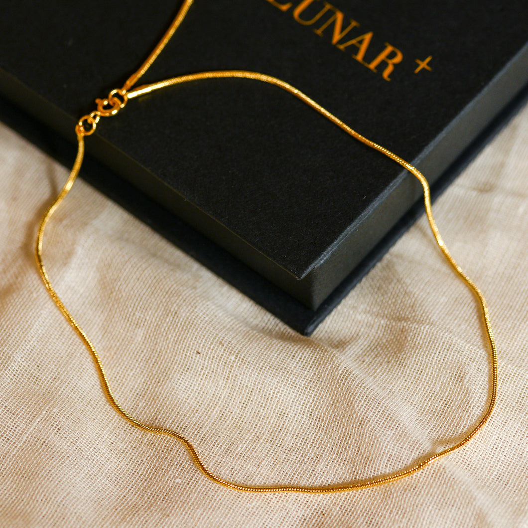 snake chain gold lunar