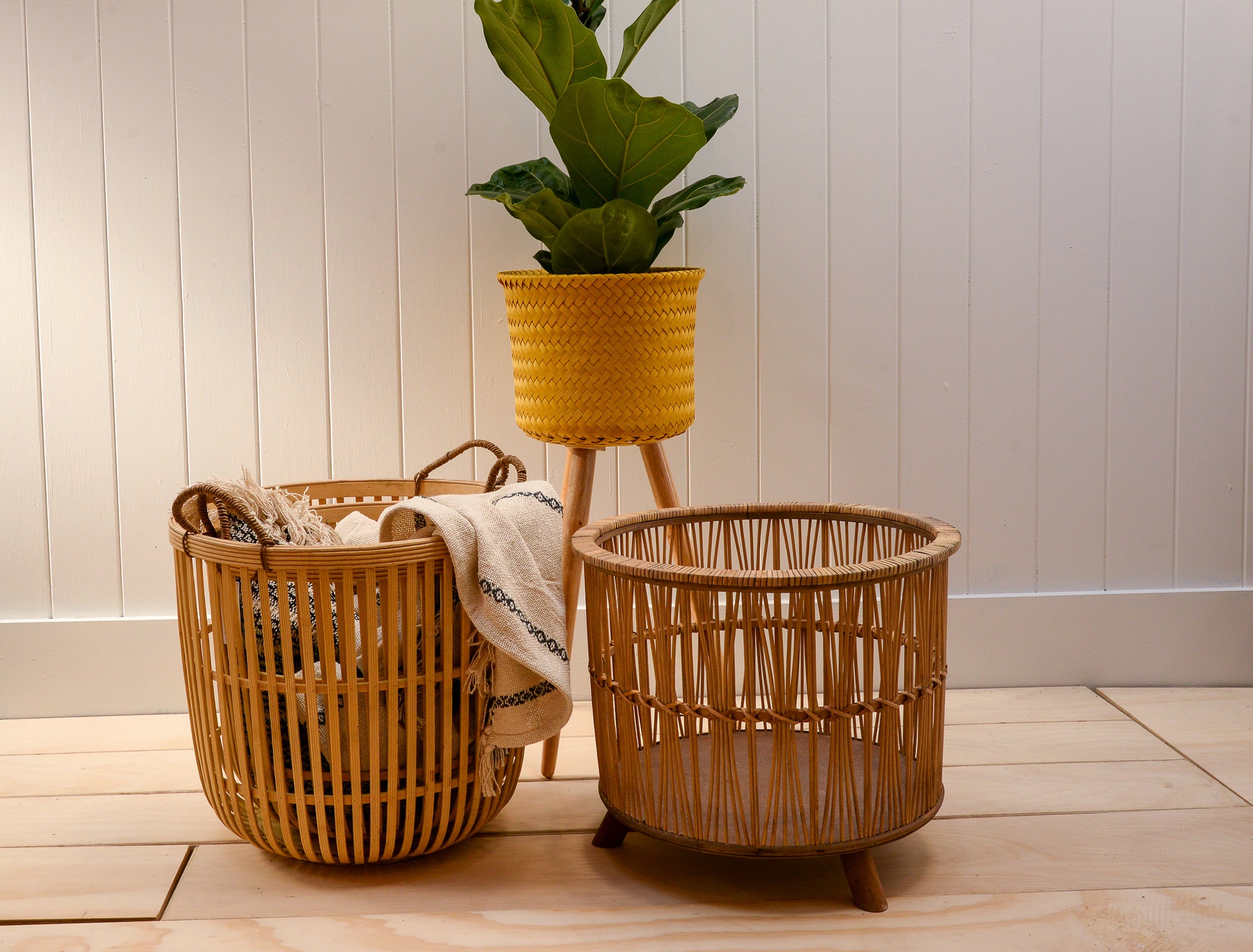 handed-by-up-high-recycled-plastic-planter
