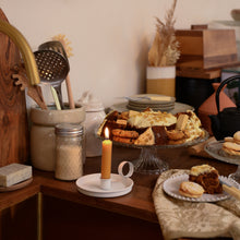 Load image into Gallery viewer, Vintage Style Glass Cake Stands