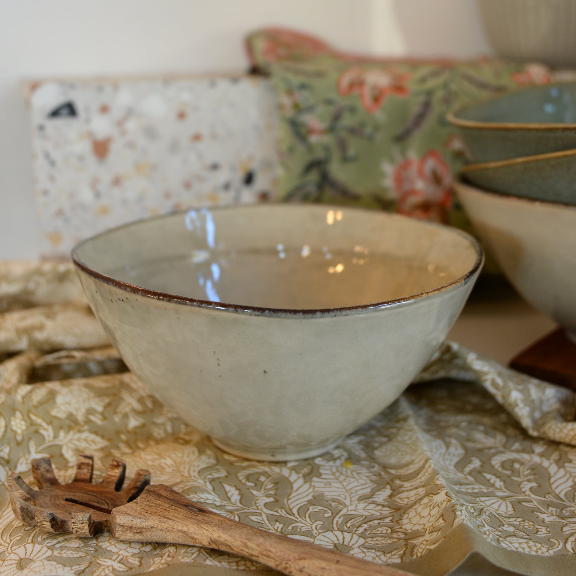 Large Serving Bowl / Colours