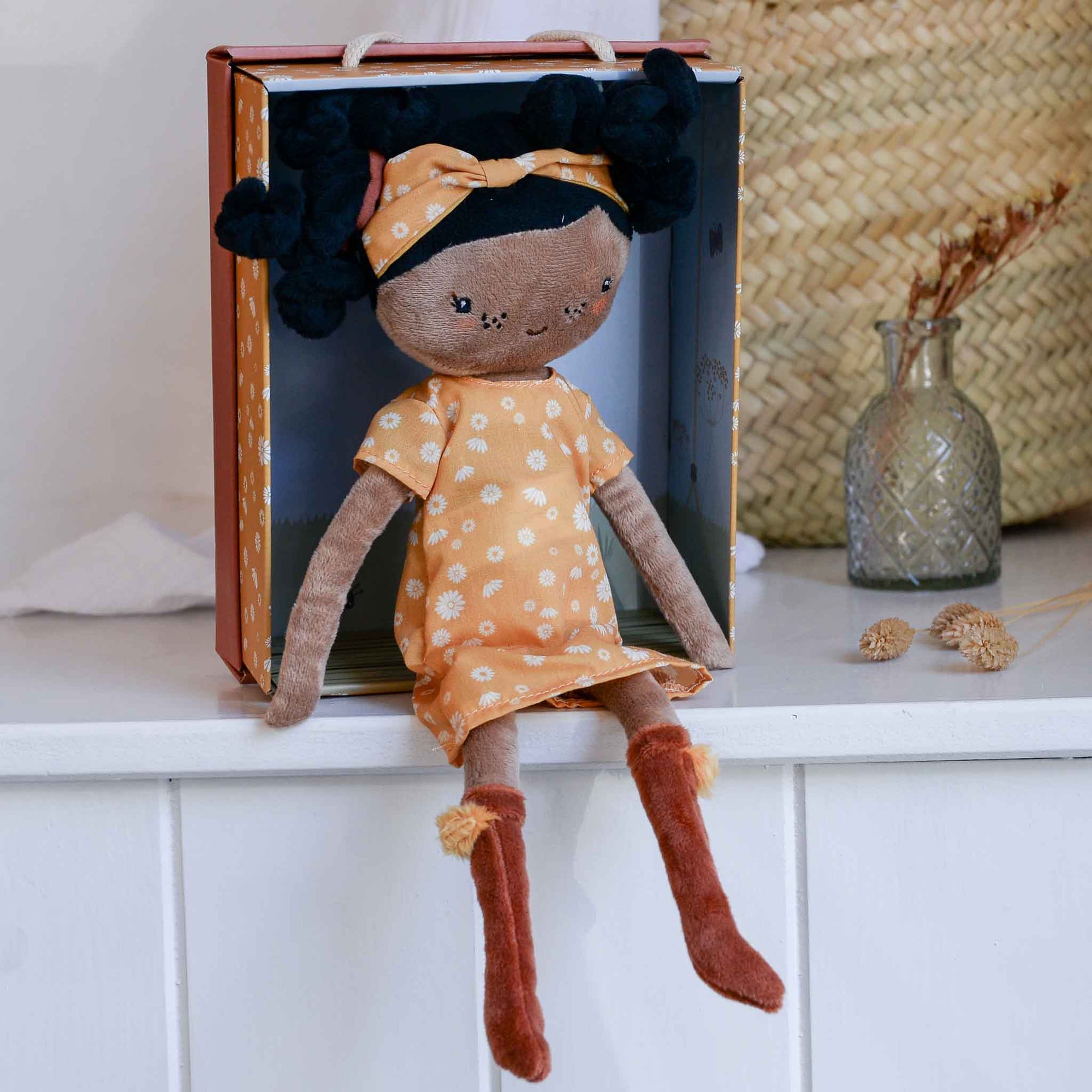 Evi doll