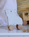 Pull along polar bear