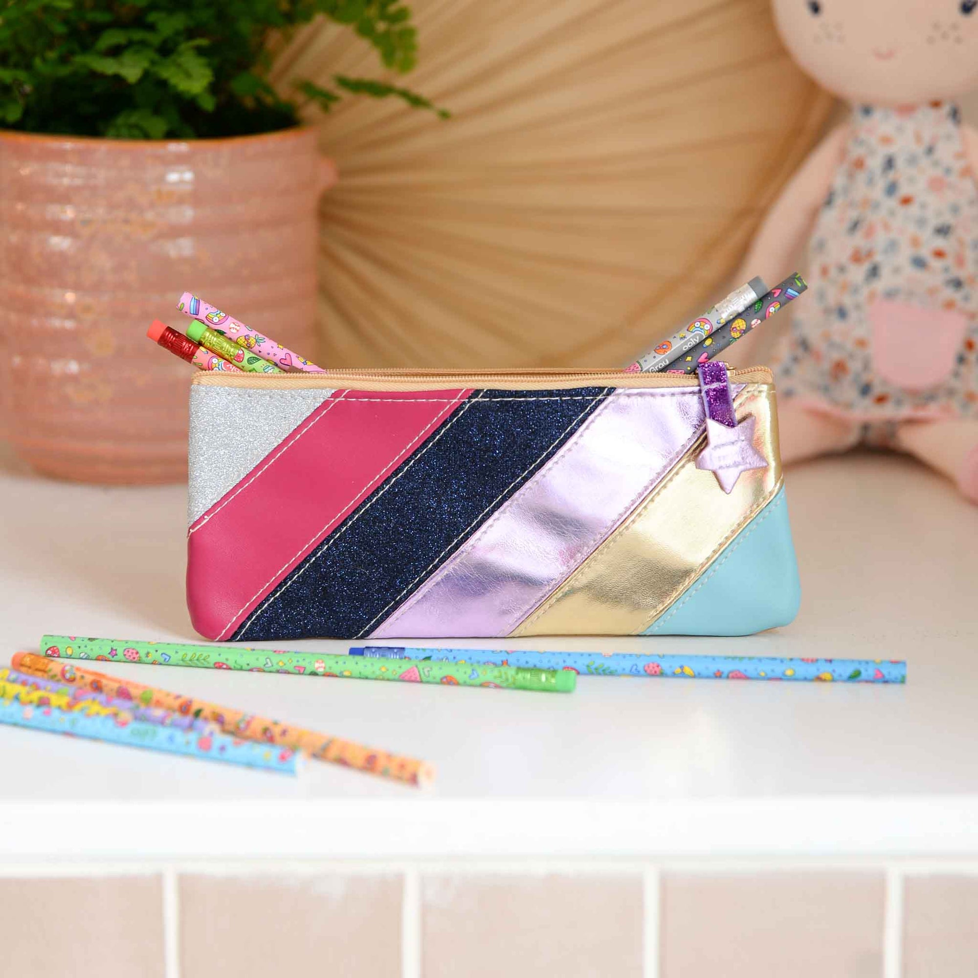    mimi-and-lula-pencil-case