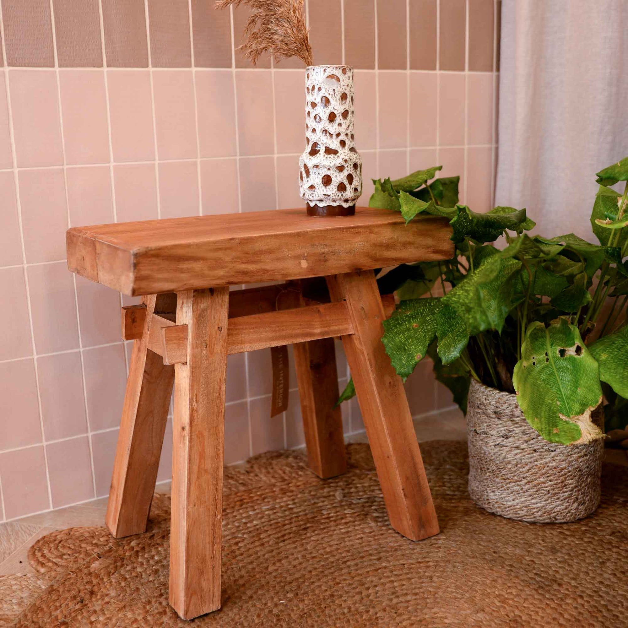 wikholmform-kaida-stool