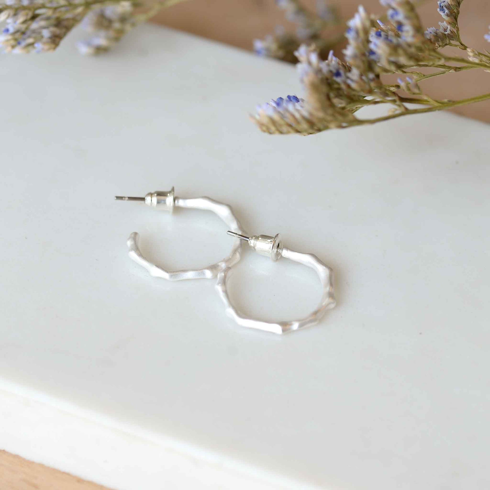 big-metal-valeria-silver