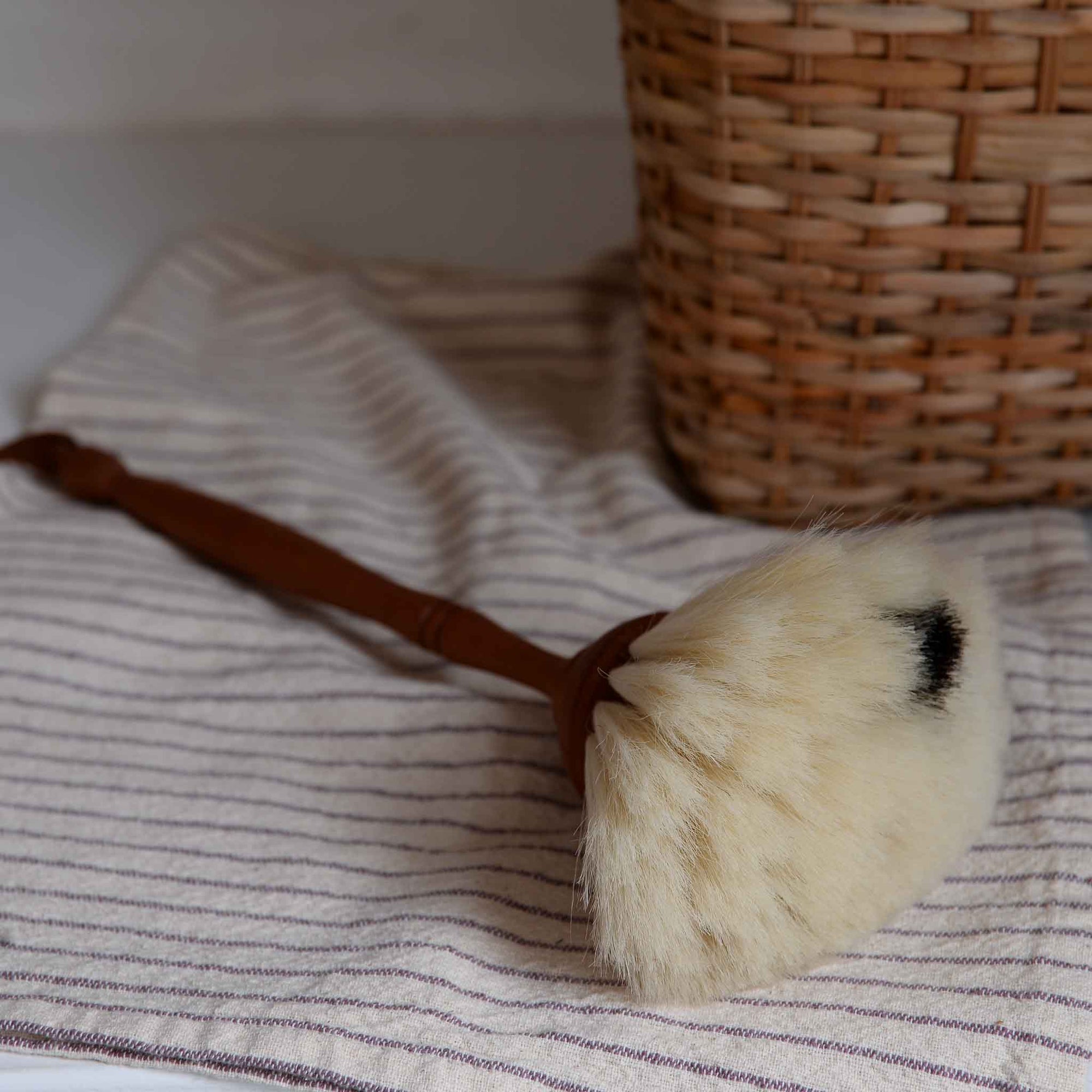 Redecker Dust Brush in Oiled Pear wood