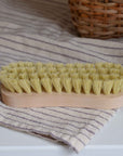 Redecker Scrubbing Brush Eight Form