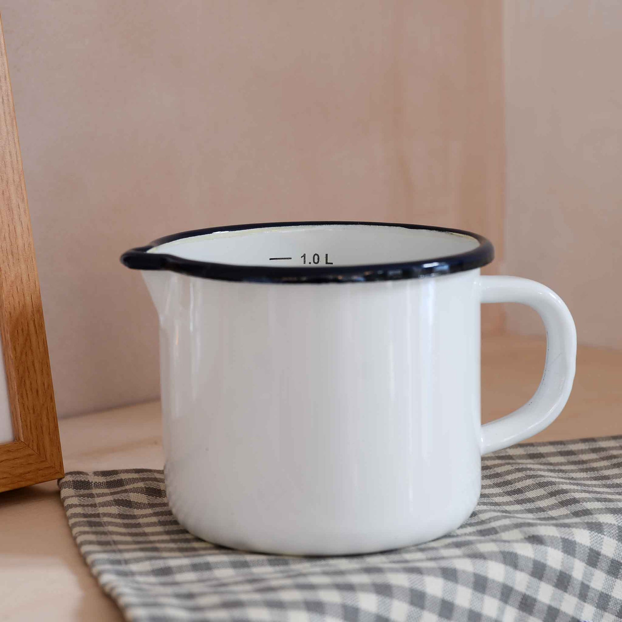 Redecker Enamel Litre Measuring Jug