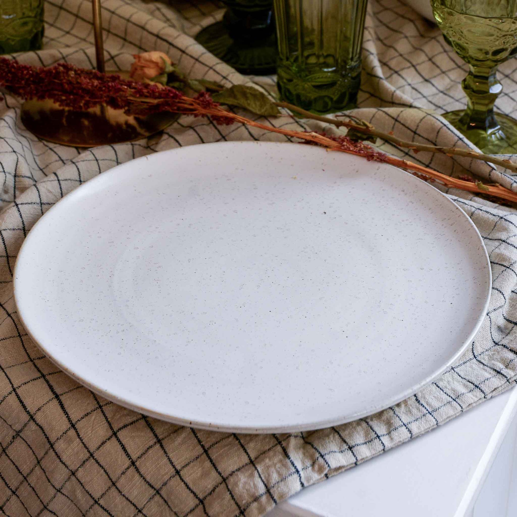 Pion Dinner Plate in Off White from House Doctor