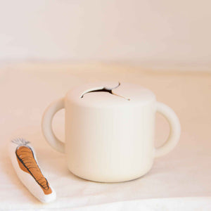 Mushie Snack Cup in cream